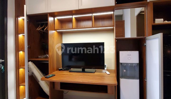 Apt Transpark Tower Chicago Tipe Studio. 23,68 Ross Siap Huni