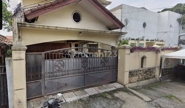 Dijual Rumah 2 lantai Nyaman jrg ada Di Cilandak jak sel 1