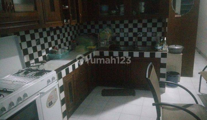 Dijual Rumah 2 lantai Nyaman jrg ada Di Cilandak jak sel 2