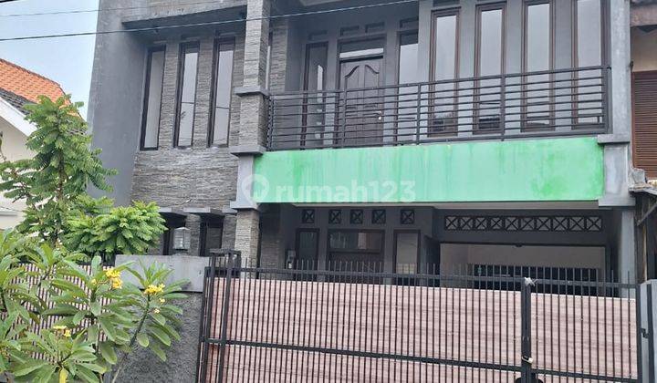 Dijual Rumah Bagus Modern Minimalis Murah di Sektor 2 1