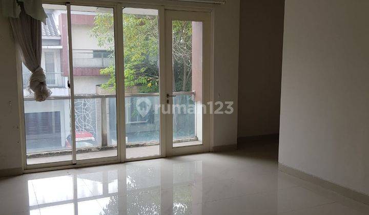 Rumah Dijual di Bintaro Sektor 7, Cluster Kebayoran Essence 2