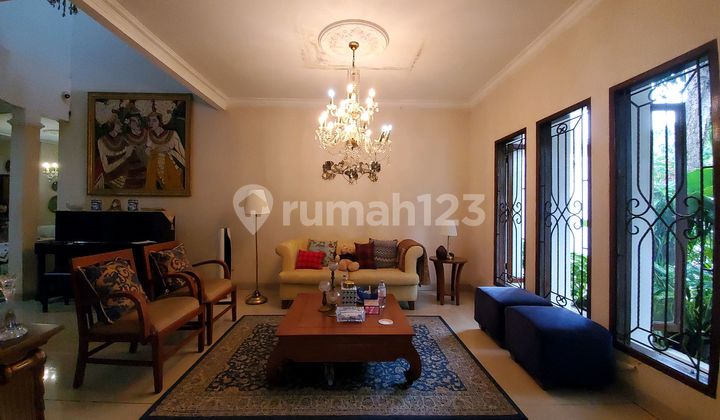 Dijual Rumah Lokasi Strategis Hanya Selangkah ke Bintaro Plaza Dijual Rumah Lokasi Strategis Hanya Selangkah ke Bintaro Plaza