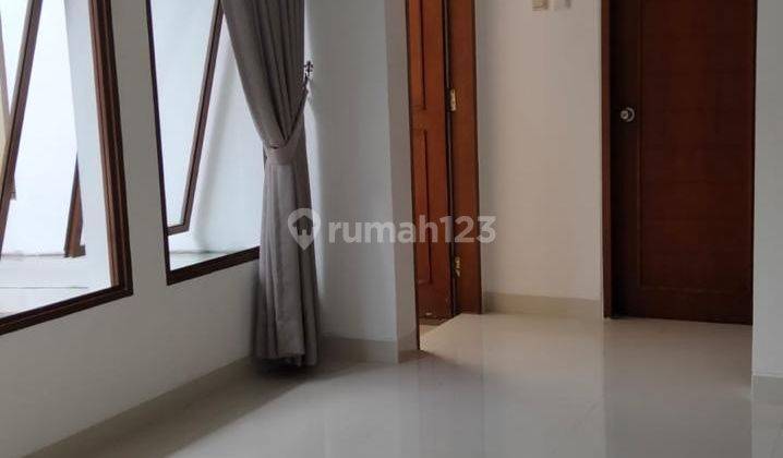 Disewakan Rumah Siap Huni Di Emerald Town House Bintaro Sektor 9 2