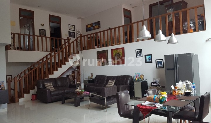 Dijual Rumah 2lt Pinggir Jalan Utama Menteng Bintaro Sektor 7 2