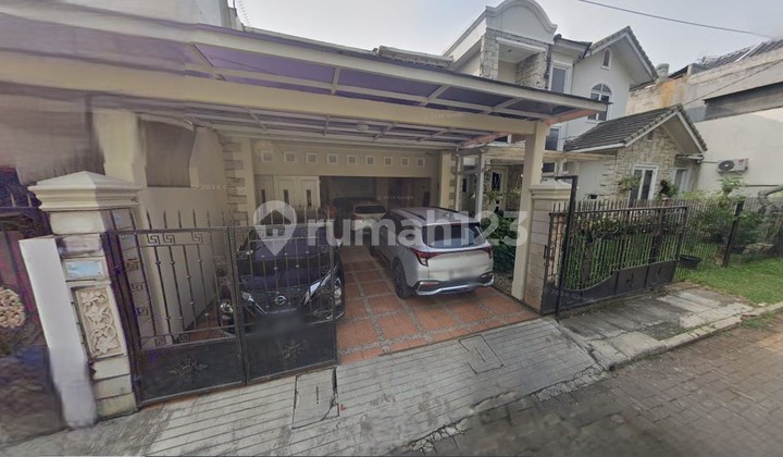 Rumah 2 lantai di Komplek Rempoa, Tangerang. Rumah 2 lantai di Komplek Rempoa, Tangerang.