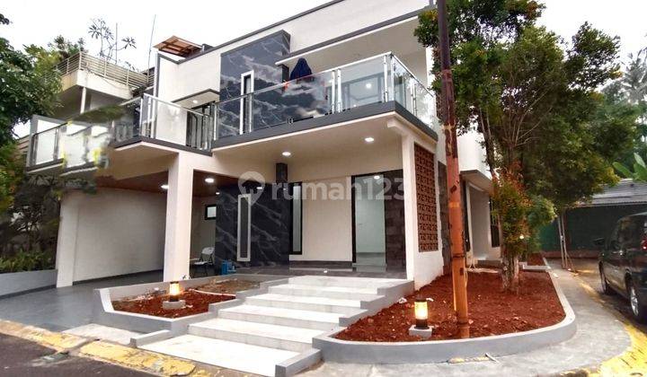 Rumah Hoek Modern Renovasi di Cluster Puri Bintaro, Lokasi Strategis 1