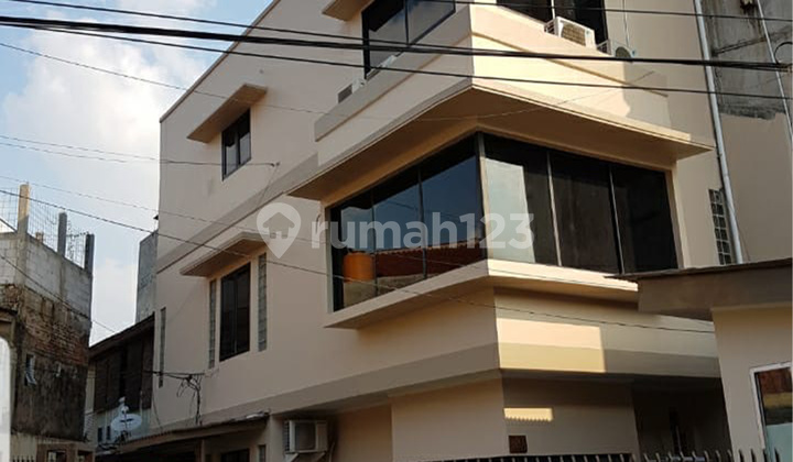 Dijual cepat ruko dan kost-kosan diJl. Saharjo Tebet Dijual cepat ruko dan kost-kosan diJl. Saharjo Tebet