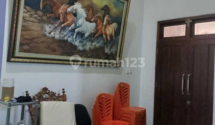 Spacious Hook House 1 Floor in Bumi Putra Ciputat Complex Semi Furnished 2