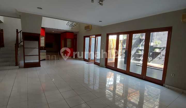 For sale fast cheap 2-story house in Puri Bintaro Complex 2