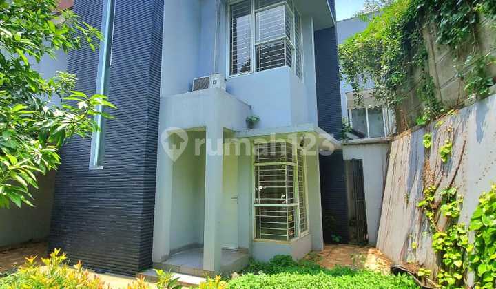 Dijual Rumah Asri di Puri Bintaro Sektor 9