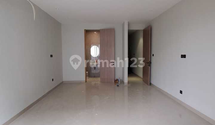 Dijual Cepat! Rumah Brand New 4 Lt Di Dlm Cluster Bangka Kemang 2