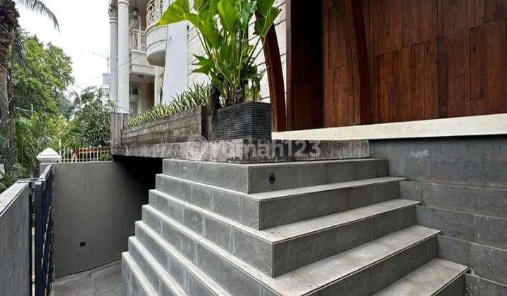 DIJUAL RUMAH BARU 3.5 LANTAI DI KEBAYORAN BARU 2