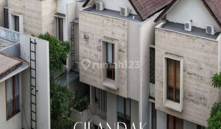 DIJUAL RUMAH 3 LANTAI DI CILANDAK JAKARTA SELATAN 1