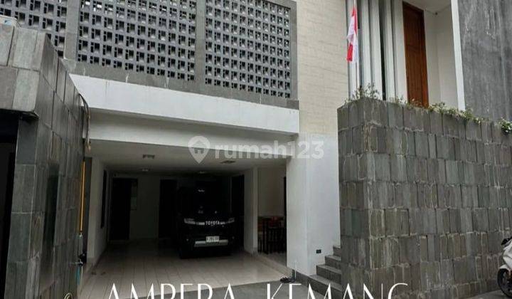 DIJUAL RUMAH 3LANTAI DI AMPERA KEMANG JAKSEL 1