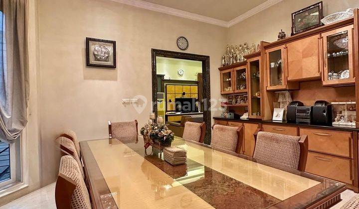 Rumah Dijual Kebayoran Baru Prime Area Luxurious Modern Classic Semi Furnished 2