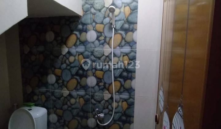 Rumah 2 Lantai Siap Huni di Poris Indah Nego Ada Kitchenset  4