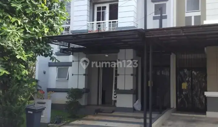 Rumah siap huni di lingkungan hijau the Green BSD Rumah di Vaneyard The Green BSD 2 Lantai SHM Bagus 1