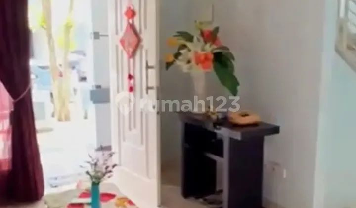 Rumah cantik nyaman siap huni di The Green BSD Rumah di The Green BSD 2 Lantai SHM Bagus