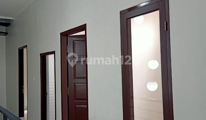 Rumah Cantik Dua Lantai Di Jalan Sarimanah Sarijadi 2