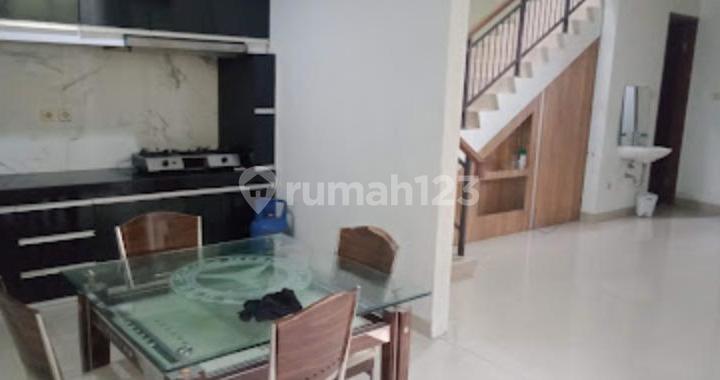 Rumah Strategis Full Furnish Di Komplek Buah Batu Square 2