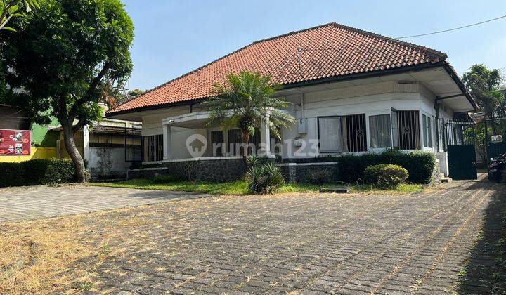 Jual Rumah Strategis Jalan Riau  1