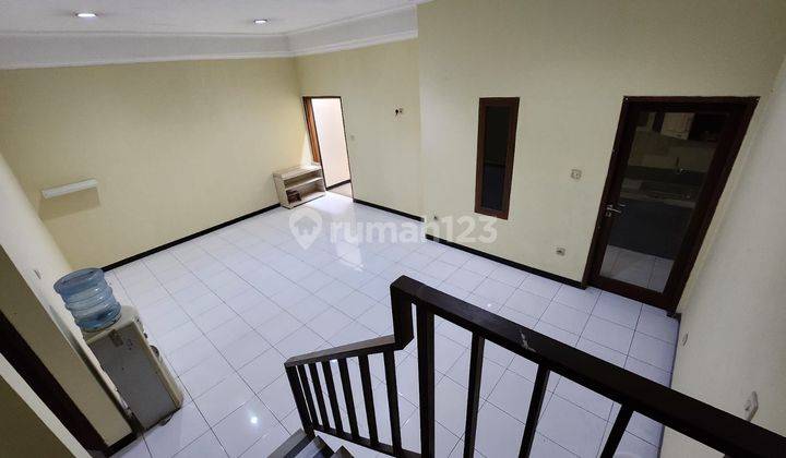 Rumah Cantik Terawat Siap Huni di Mekar Wangi  2