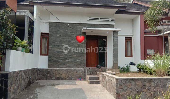 Rumah cantik terawat di Pesona Pasteur residence  1