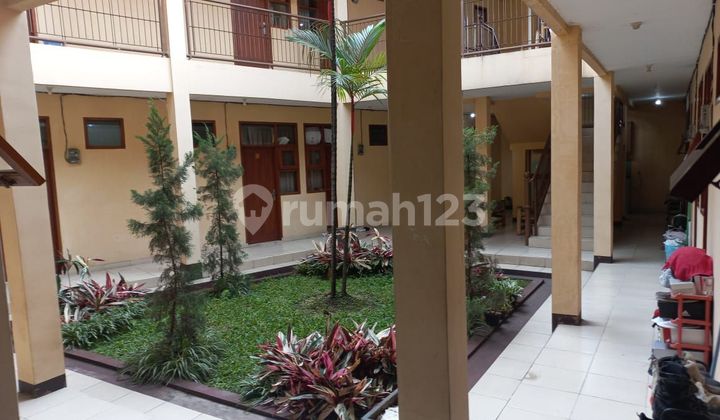 Rumah Kost strategis terawat Gumuruh kota Bandung