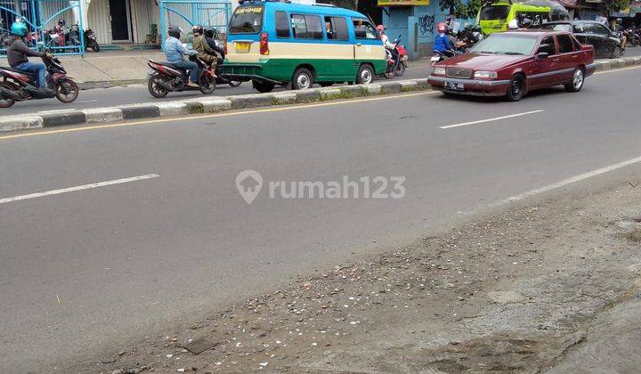 Rumah strategis mainroad di Jalan Ahmad Yani 1