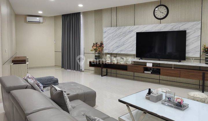 Rumah Bagus full Furnish di Cluster Emily summarecon  2