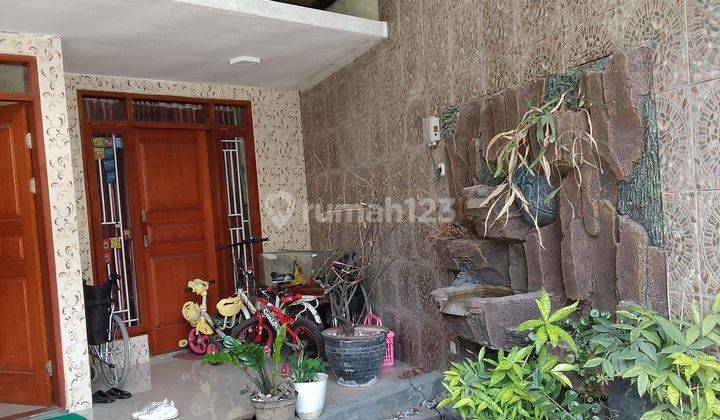 Rumah cantik terawat di Komplek Randusari Residence  1