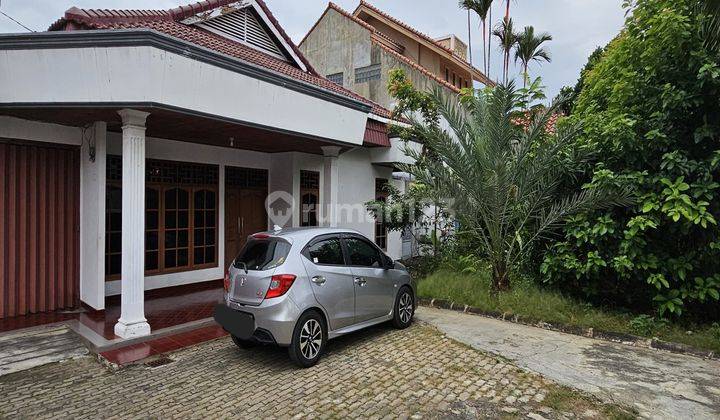 Rumah Strategis Mainroad  Di Jalan Sultan H Kota Sepang 1