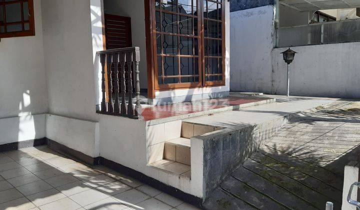 Rumah Strategis Cantik Terawat Di Jalan Pesantren Kota Cimahi 1