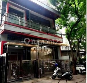 Strategic 3-Story Townhouse in Bumi Kopo Kencana Complex, Bandung City.