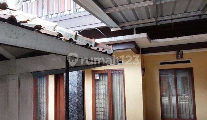 Auction House in Cigondewah, Bandung City 1