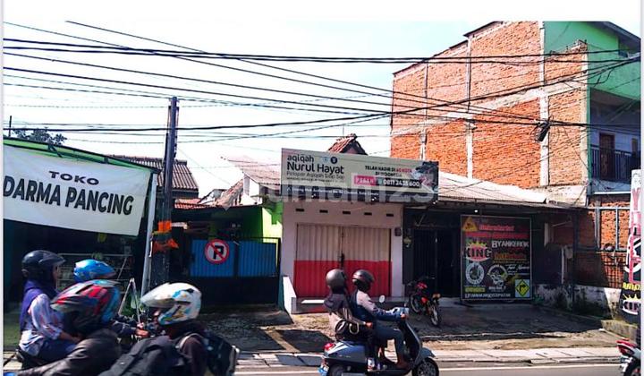House and 4 Shop Units on Cihanjuang Street, Cimahi City House and 4 Shop Units on Cihanjuang Street, Cimahi City
