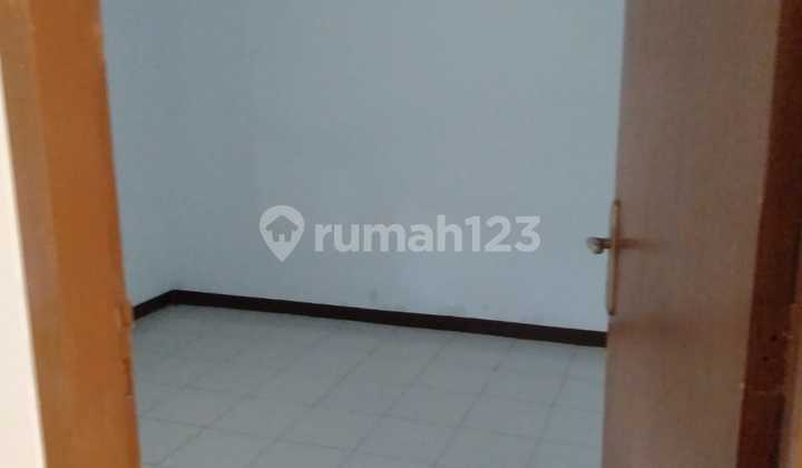 Strategic House in Adipura Complex, Bandung City 2