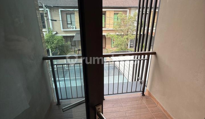 Well-Maintained Beautiful House in Buah Batu Square