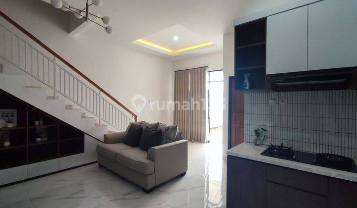 Rumah Villa 2 Lantai View Pegunungan di Perumahan Soreang