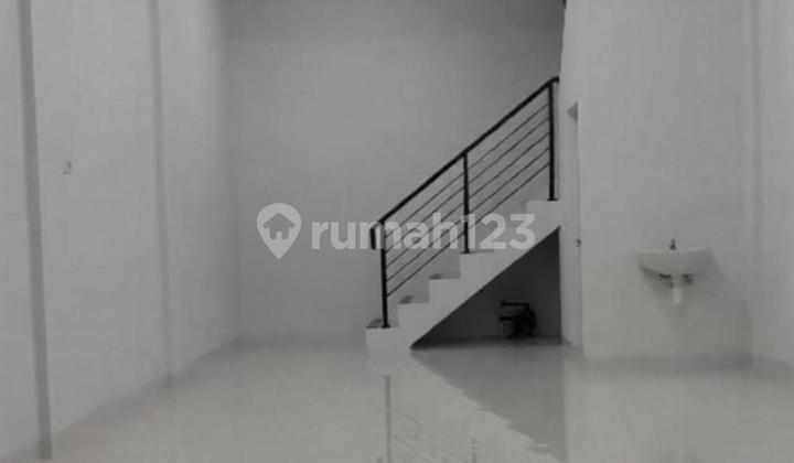 Ruko Area Manukan Nol Street 2