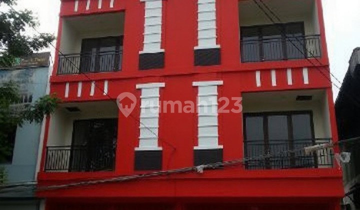 4-Storey Shophouse on Jalan Raya Ahmad Yani