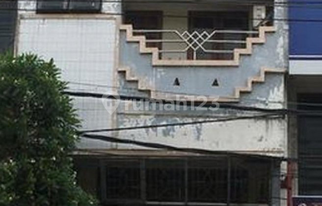 4.5-Storey Shop House in Kapasan Area
