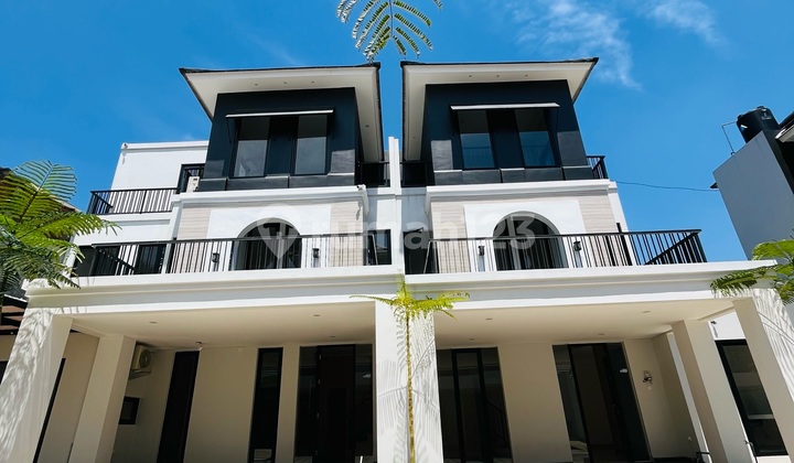 Rumah Cluster American Classic Karangrejo Semarang Selatan 1