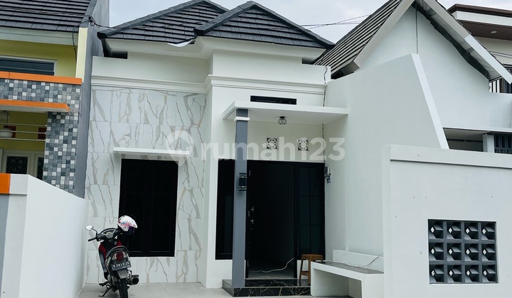 Rumah Cantik Perum Polri Mangunharjo Tembalang Rumah Cantik Perum Polri Mangunharjo Tembalang
