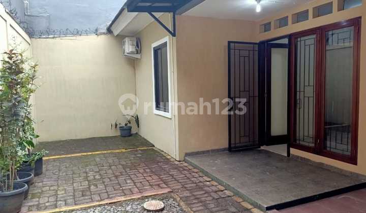 Sell House in BSD Sector