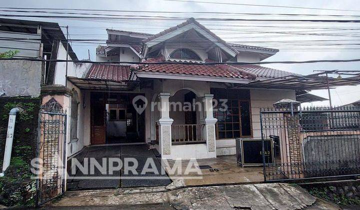 Dijual BU rumah 2 lantai dengan tanah luas di beji depok 2