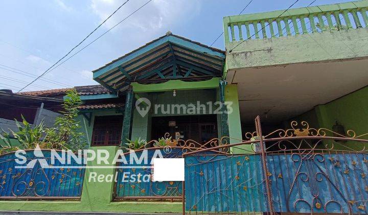 DIjual rumah second di pancoran mas depok 2