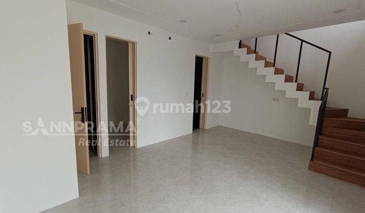 Di jual rumah baru 2 lantai di bedahan sawangan depok 2