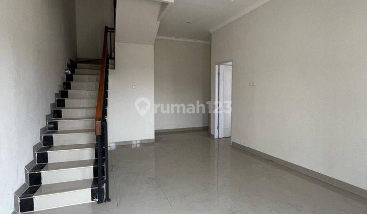 Rumah Dijual Cluster 2 Lantai Konsep Klasik di Jatimulya Depok 2