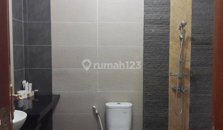 Rumah 2 Lantai Bagus Semi Furnished SHM di Jl. Resak, Jakarta Selatan 2